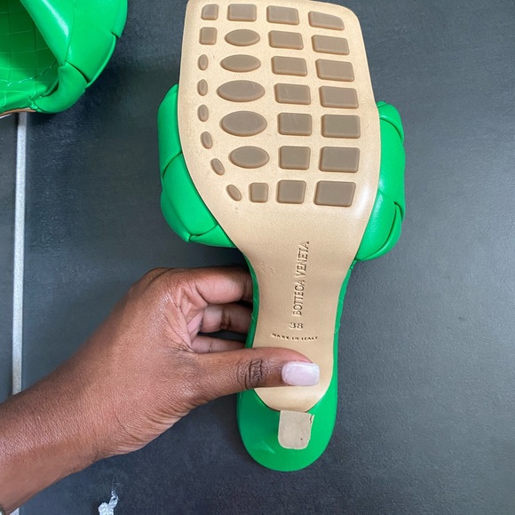 Bottega Veneta Lido Mule Size 8 - Picture 4 of 8